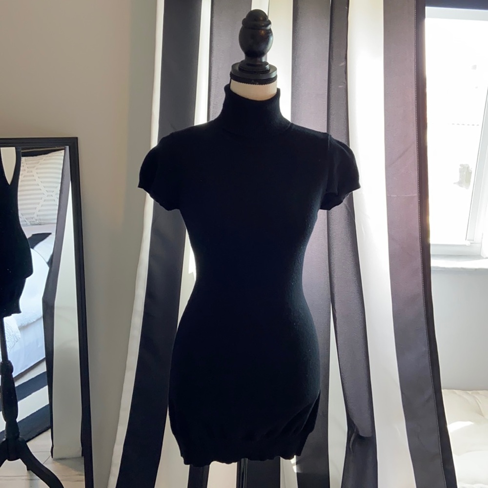 Sexy keyhole back black sweater, size XS